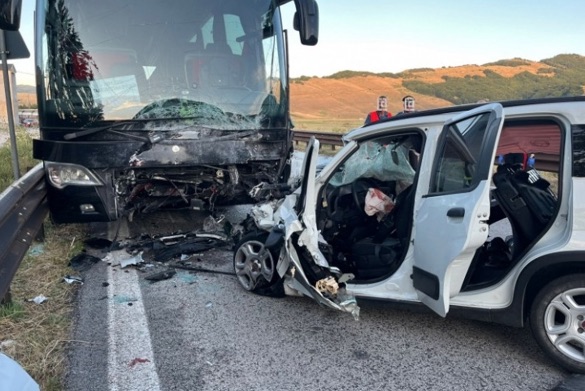 Incidente sulla SS17 a Rivisondoli: due morti e cinque feriti. Le vittime sono due 40enni di Marano