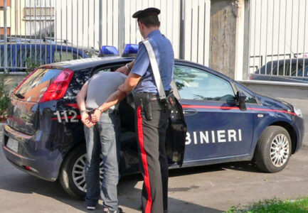 Ischia, doppio arresto per droga in poche ore: sequestri a Casamicciola e Forio
