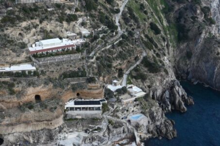Ischia, scatta il sequestro per l'Hotel Club Scannella: gravi violazioni ambientali ed edilizie