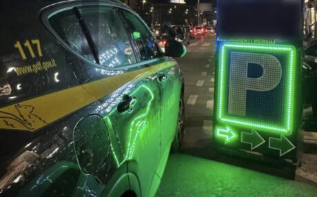 Napoli, blitz della Finanza: nel mirino autorimesse e parcheggiatori abusivi