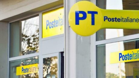 Poste Italiane in tilt: app, sito e servizi offline in tutta Italia nel giorno del pagamento delle pensioni