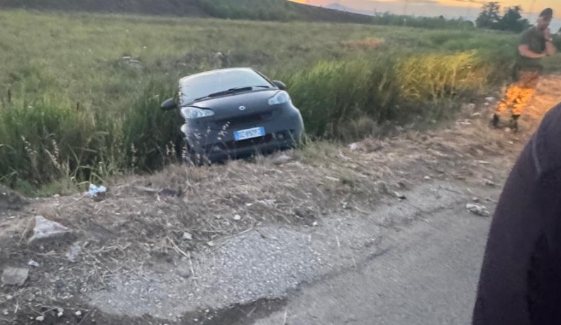 Qualiano, inseguimento da film: arrestato 28enne di Giugliano in fuga con droga a bordo