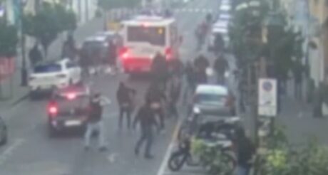 Guerriglia tra tifosi a Torre del Greco: 22 misure cautelari eseguite dalla Polizia