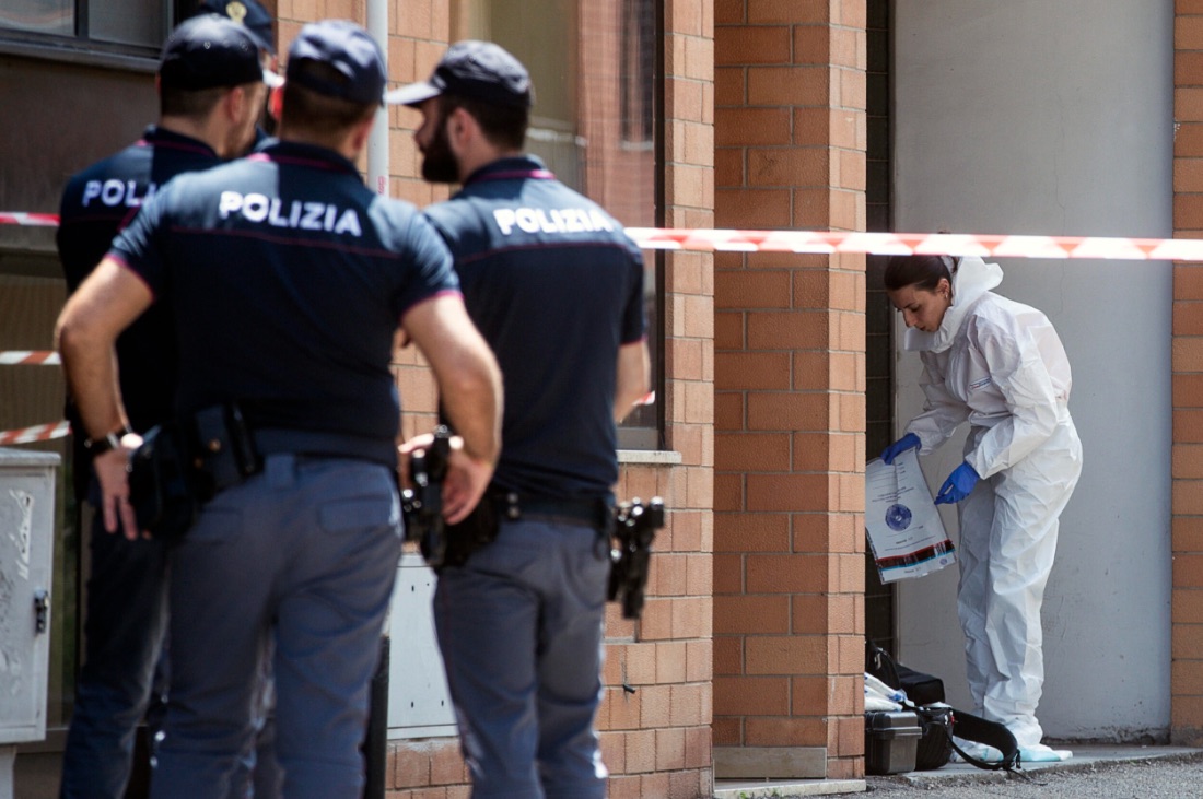Santa Maria a Vico, lite per il bucato degenera in tragedia: accoltellate madre e figlia
