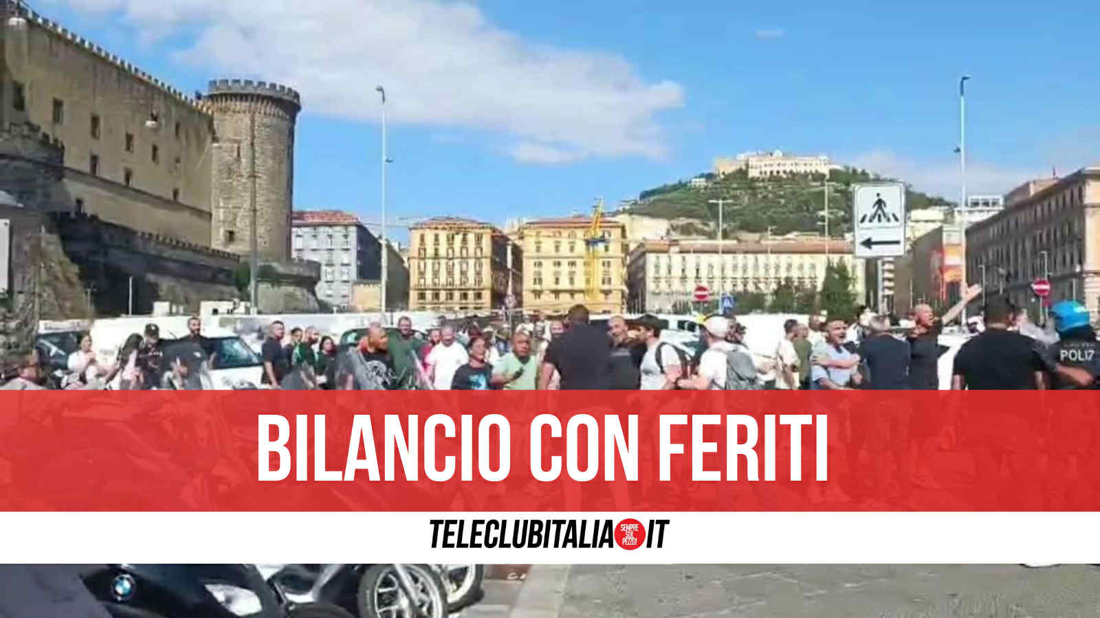 Napoli, scontro tra disoccupati e Polizia per il click day: otto agenti feriti e due arresti Napoli, scontro tra disoccupati e Polizia per il click day: otto agenti feriti e due arresti