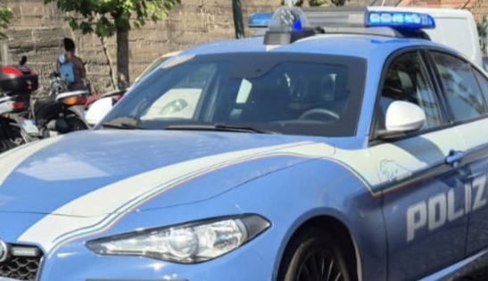 napoli in giro con pistola carica nascosta sotto il sedile arrestato 38enne