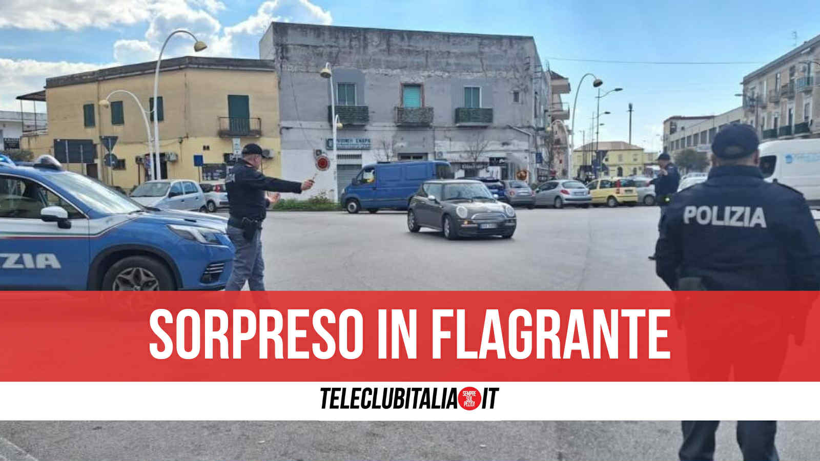 Afragola, sorpreso a cedere droga in cambio di soldi: 22enne bloccato in strada Afragola, sorpreso a cedere droga in cambio di soldi: 22enne bloccato in strada
