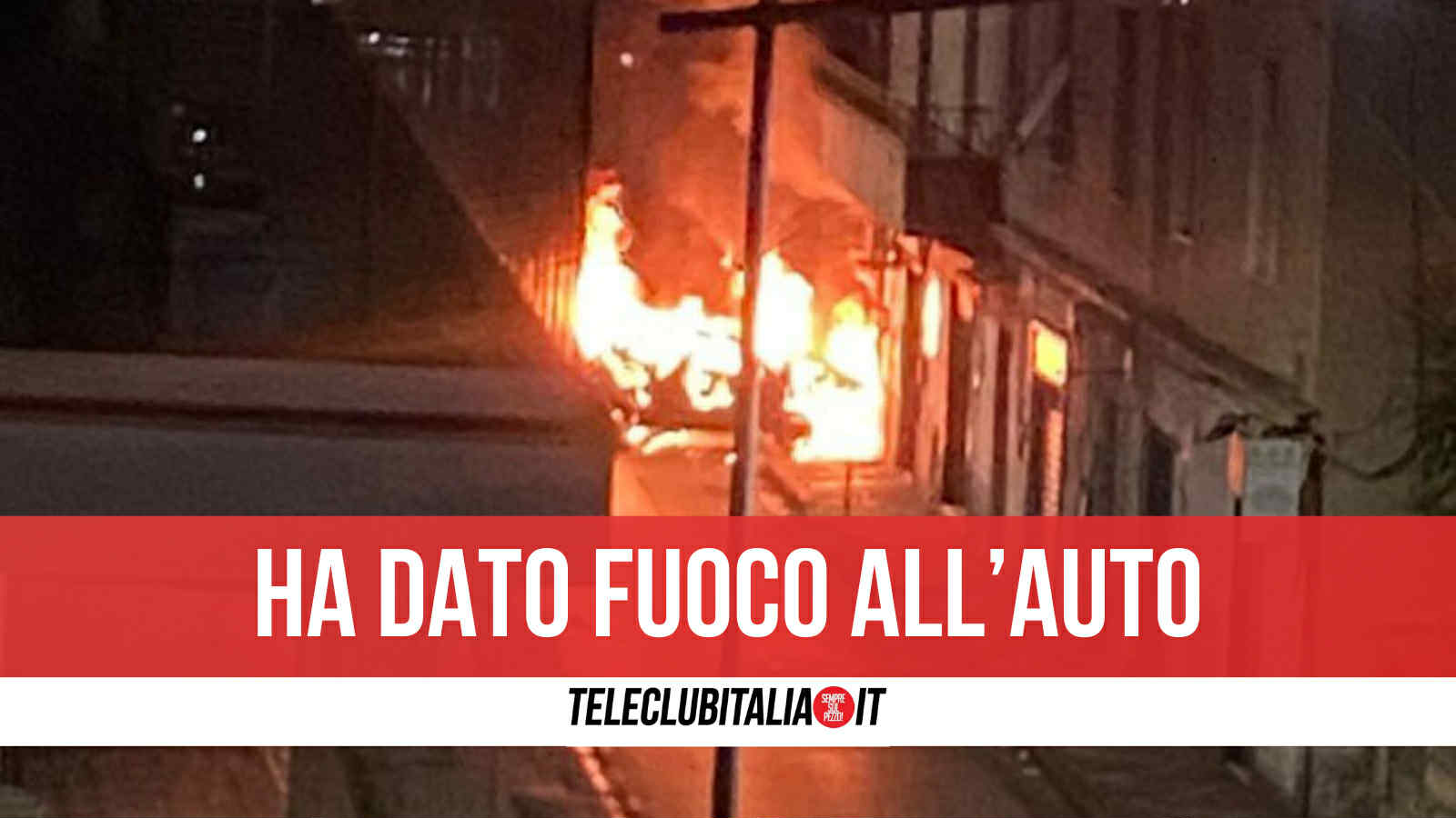 Giugliano, auto-ariete contro negozio: è incendio doloso. Caccia al conducente in fuga