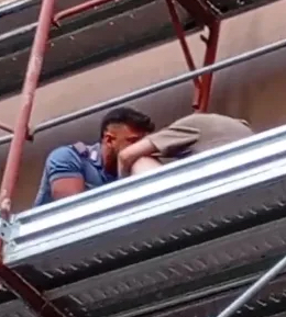 Casamarciano, 30enne minaccia suicidio: 2 carabinieri gli salvano la vita