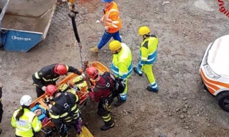 Fuorigrotta, operaio 37enne precipita nel vuoto per oltre 6 metri durante lavori di ristrutturazione