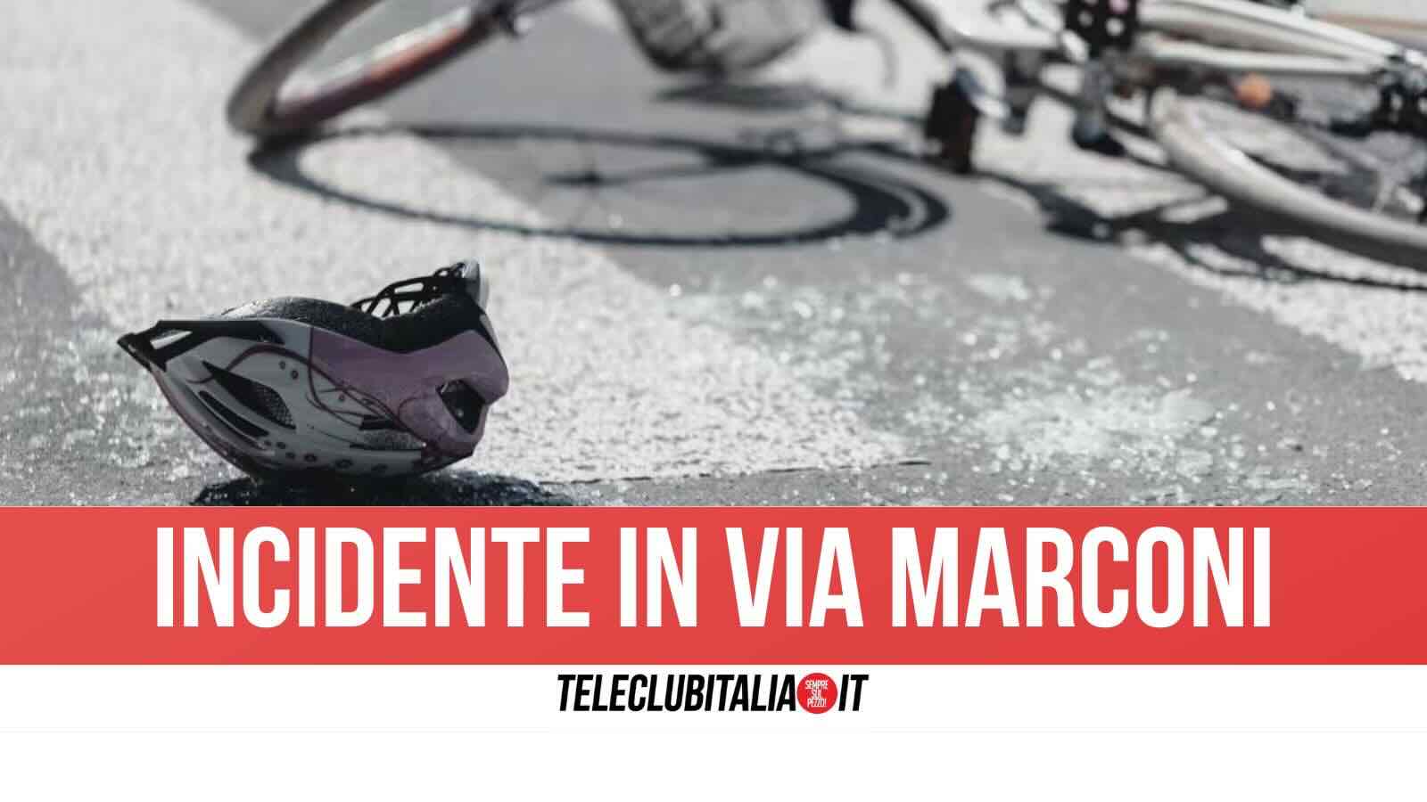 Lusciano, 13enni in bici travolte da un’auto: una è in prognosi riservata Lusciano, 13enni in bici travolte da un’auto: una è in prognosi riservata