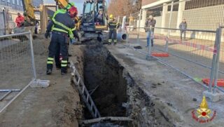 Tragedia nel casertano, operaio 54enne muore sepolto dalla terra durante lavori per la fogna