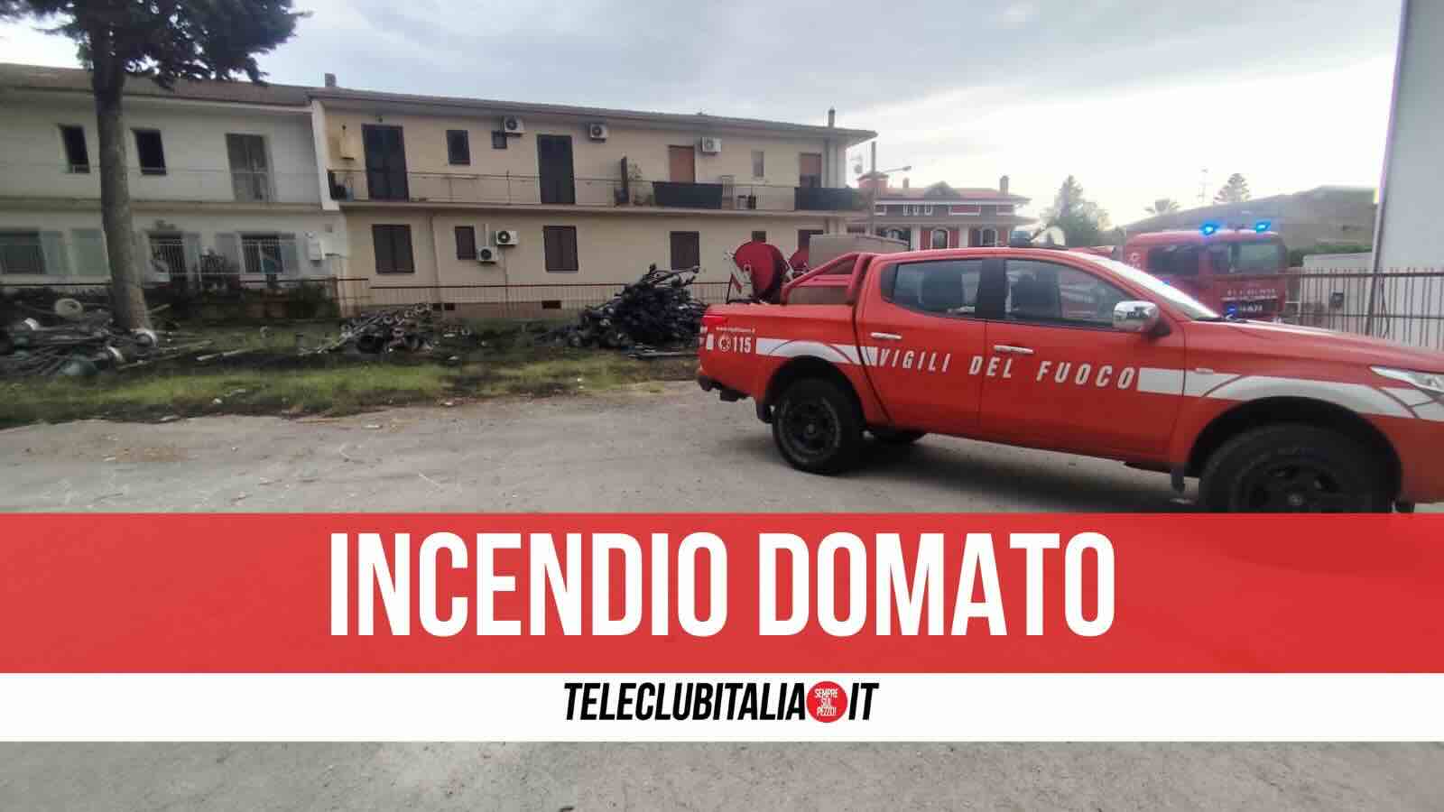 trentola ducenta incendio a ferragosto fiamme nell8217ex edificio del giudice di pace