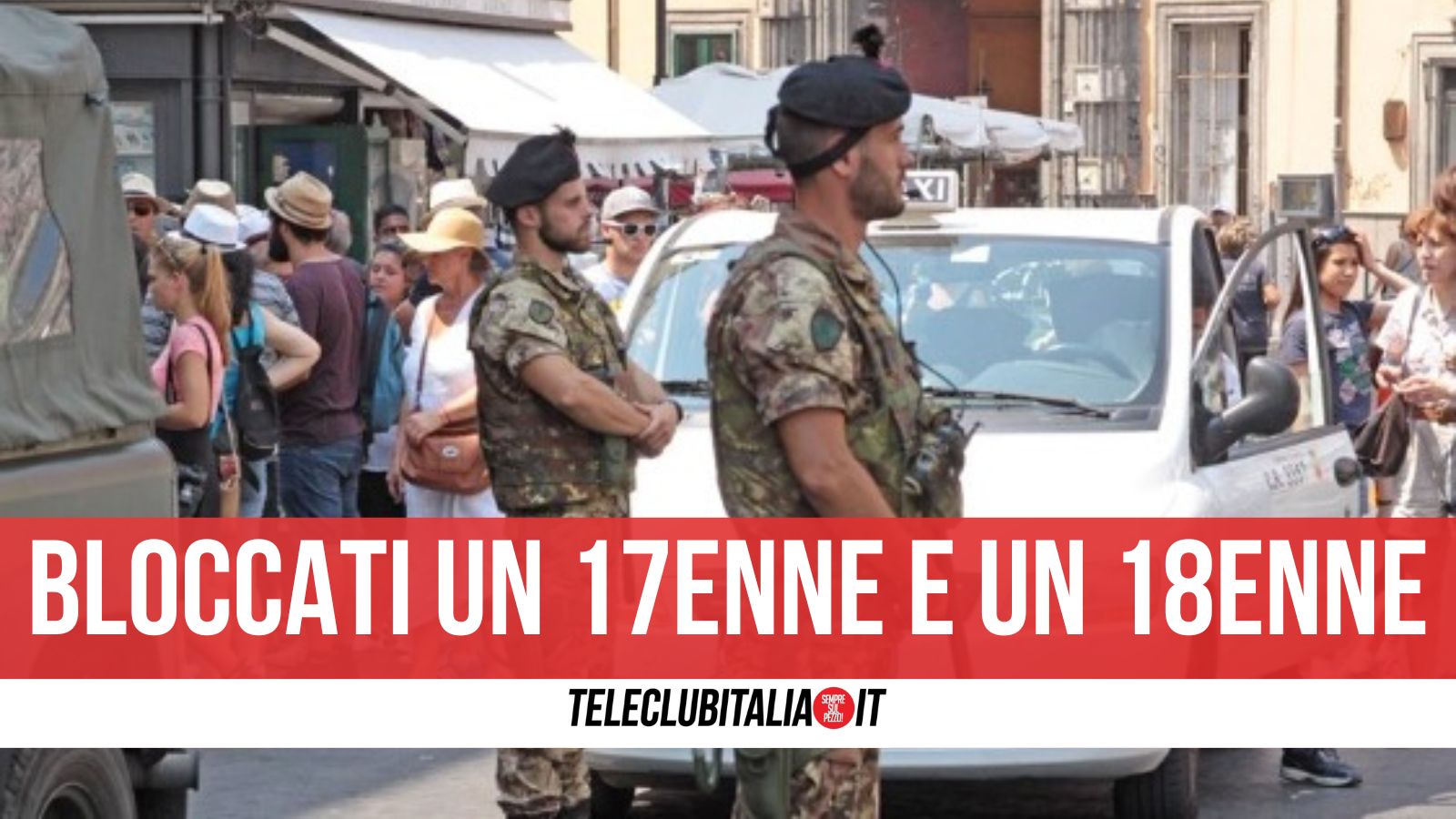 napoli scippano un cellulare e fuggono in scooter arrestati un 17enne e un 18enne