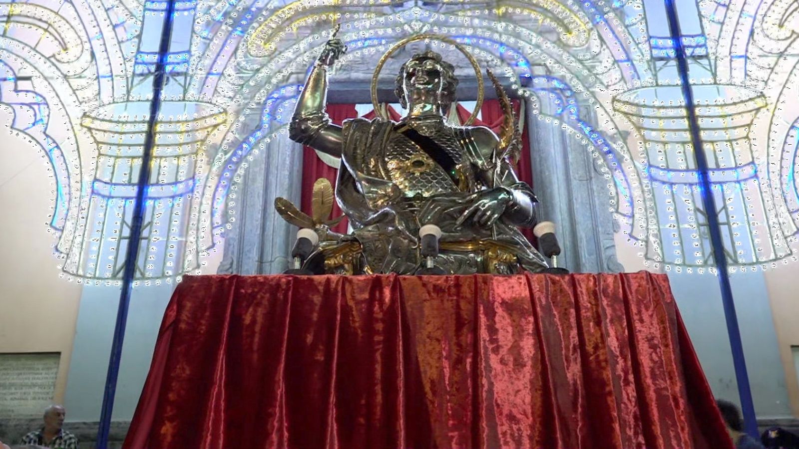 "San Giuliano Martire", l'intronizzazione del Santo Patrono di Giugliano in diretta televisiva