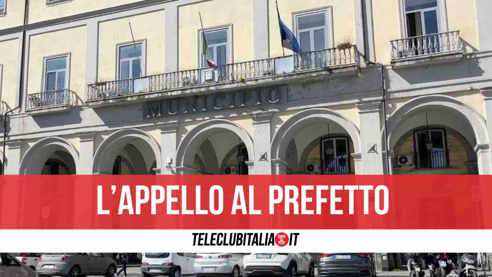 Aversa, minoranza al Prefetto: “Giunta illegittima, non rispetta la parità di genere” Aversa, minoranza al Prefetto: “Giunta illegittima, non rispetta la parità di genere”