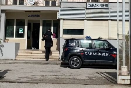 Giugliano, corsa folle in Panda lungo corso Campano: carabinieri inseguono e arrestano 28enne
