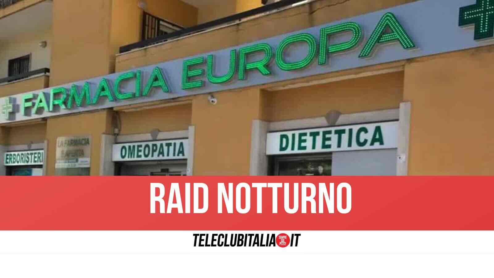 aversa ladri in azione nella notte nella farmacia europa indagano i carabinieri