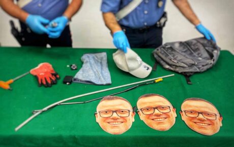 Furti d’auto con la maschera di Gigi D’Alessio: arrestato un pugile stabiese
