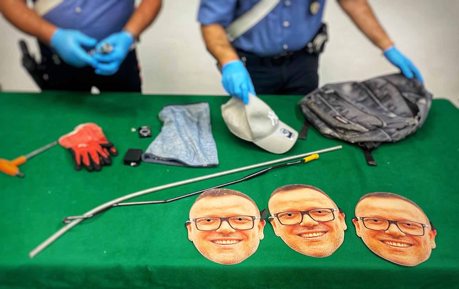 Furti d’auto con la maschera di Gigi D’Alessio: arrestato un pugile stabiese