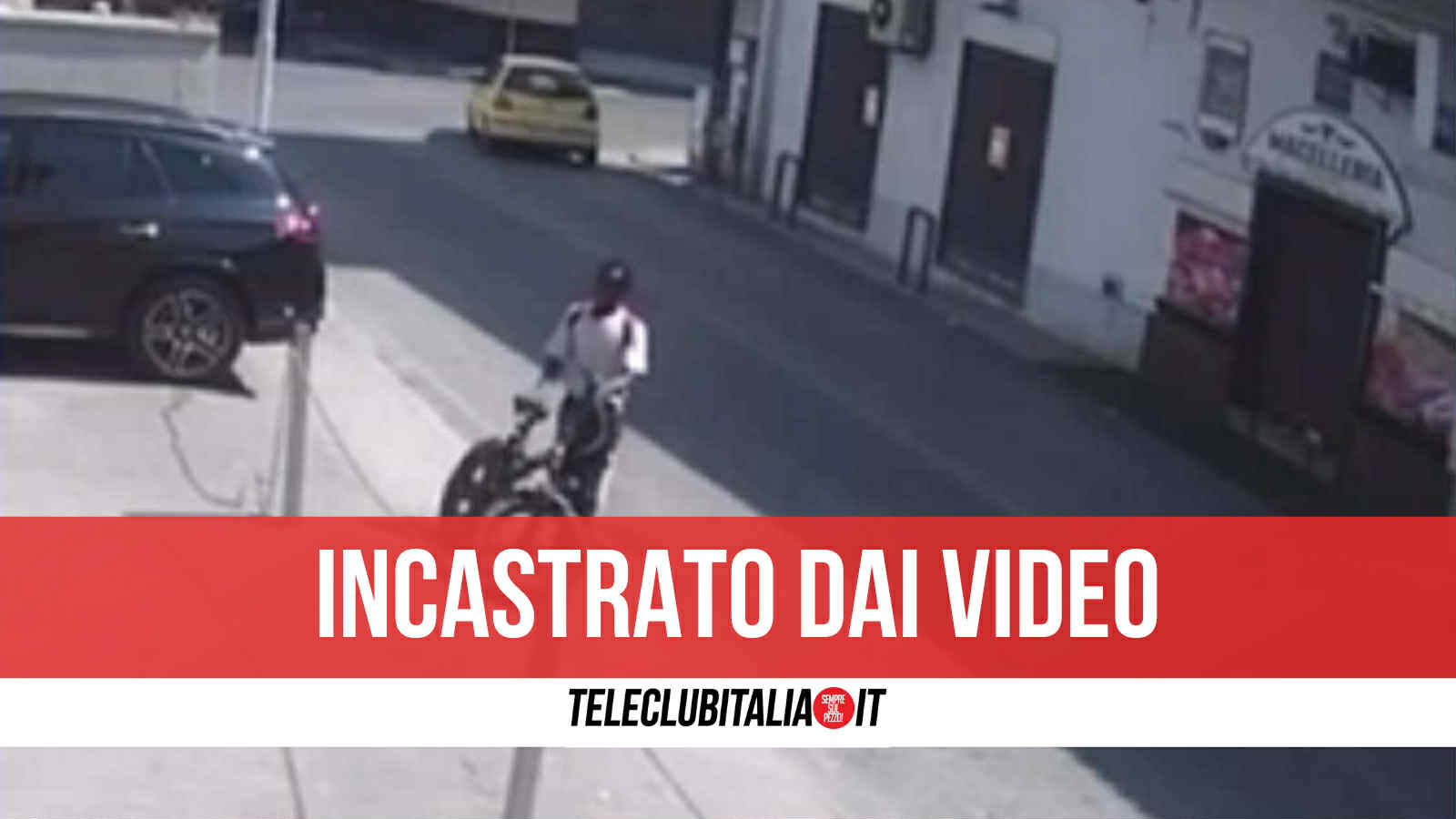 giugliano ladro di bici elettrica in via innamorati derubata proprietaria di un negozio