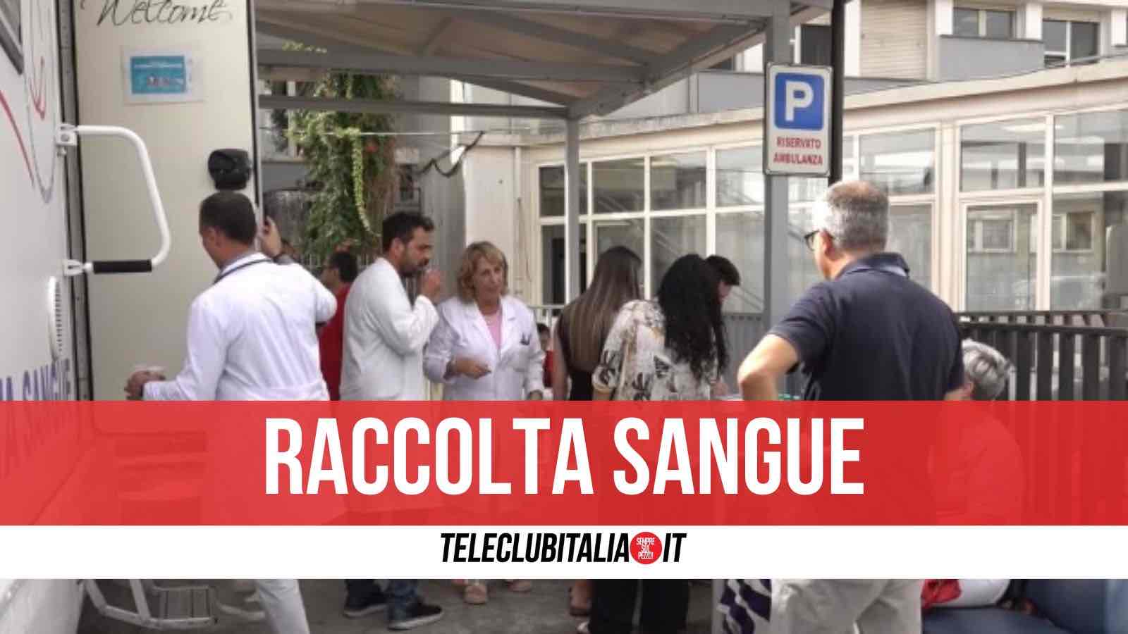 Giugliano, raccolta straordinaria di sangue al San Giuliano con l’autoemoteca de “Il filo rosso” Giugliano, raccolta straordinaria di sangue al San Giuliano con l’autoemoteca de “Il filo rosso”