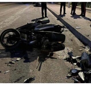 Napoli, due 17enni investiti mentre erano in scooter: lottano tra la vita e la morte