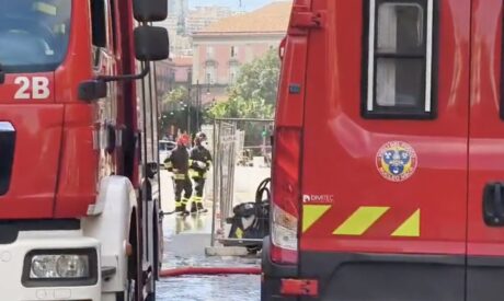 Napoli, fuga di gas tra via Foria e via Duomo: evacuate alcune palazzine, traffico in tilt