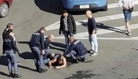 Pompei, sorpreso dal proprietario a rubare scooter e bici in un garage: arrestato 31enne