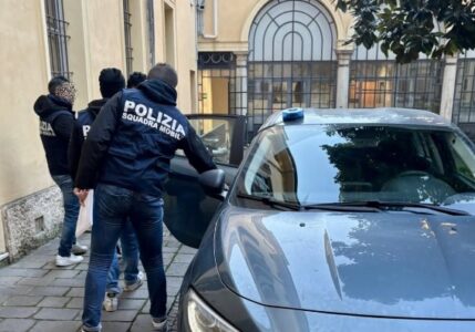 Caserta, arrestato Ivo Capone: il ras che imponeva cantanti neomelodici alle feste