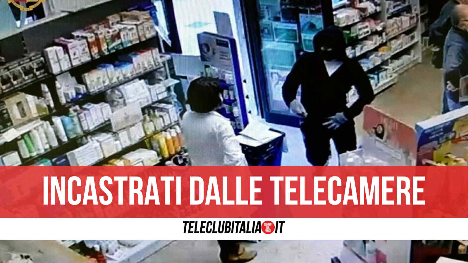 afragola catturati pochi minuti dopo rapina in farmacia in manette 35enne e 46enne