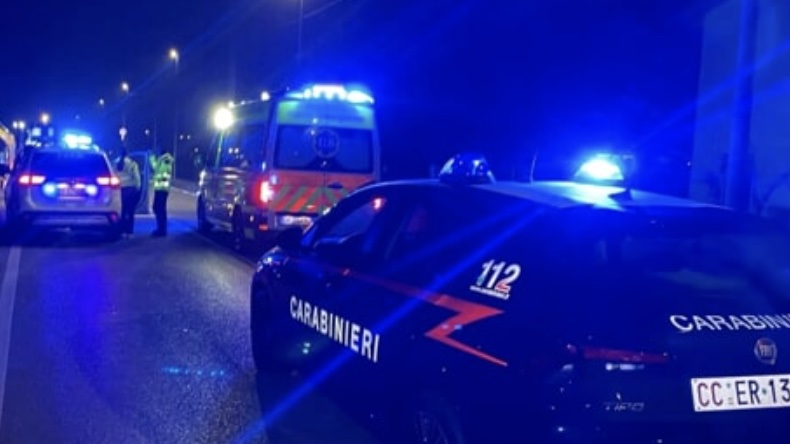 Tragedia a Paestum, scontro tra Fiat 500 e Panda: donna muore dopo trasporto in ospedale