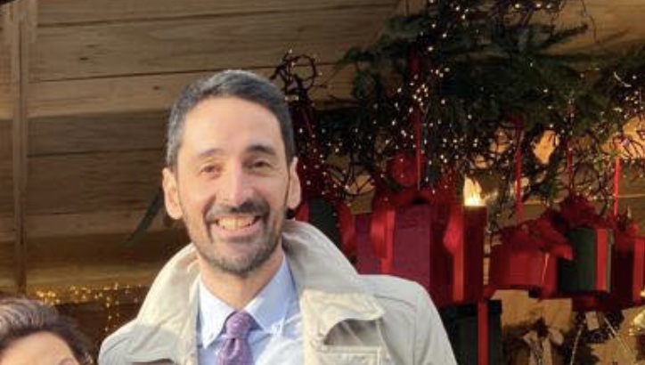 Giugliano e Lucca in lutto per Luigi Pragliola. Farmacista e docente, si è spento a 41 anni Giugliano e Lucca in lutto per Luigi Pragliola. Farmacista e docente, si è spento a 41 anni