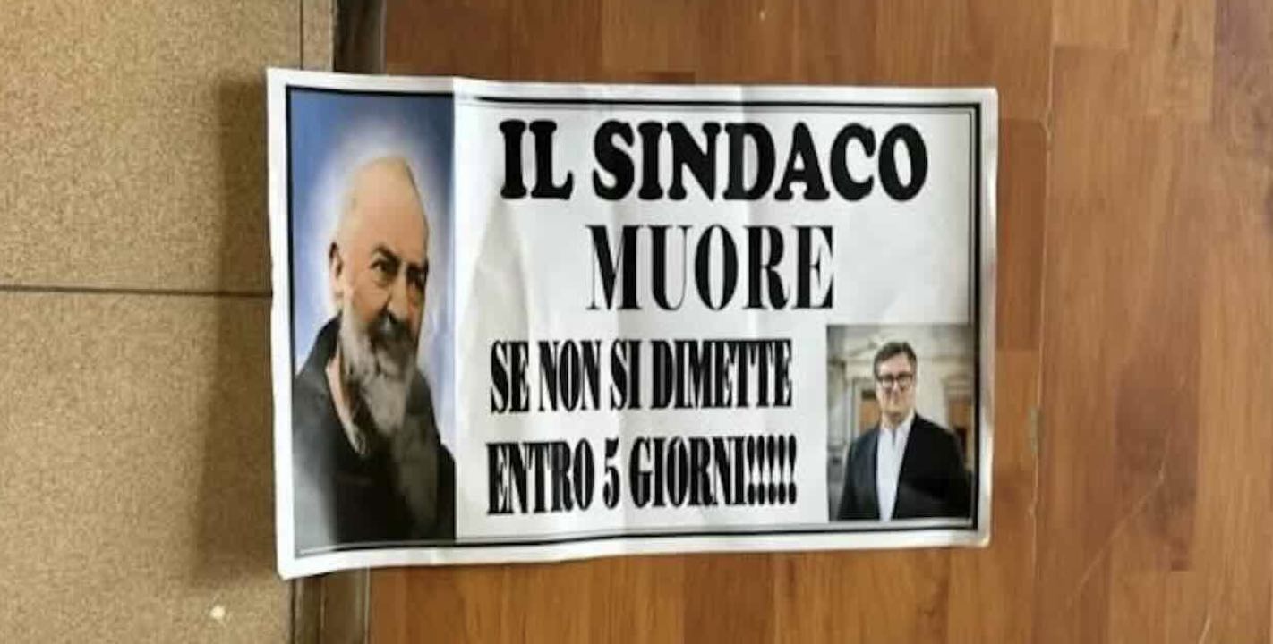 Minacce di morte al sindaco di San Giuseppe Vesuviano: "Dimettiti entro 5 giorni o sei morto”