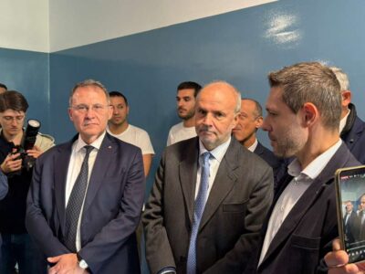 Caivano, il governo fa tappa al centro sportivo: ministro Schillaci e Cirielli in visita al centro Pino Daniele