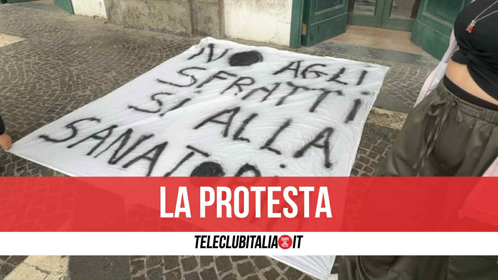 aversa sgomberi alle palazzine di san lorenzo i residenti senza reddito dove andiamo