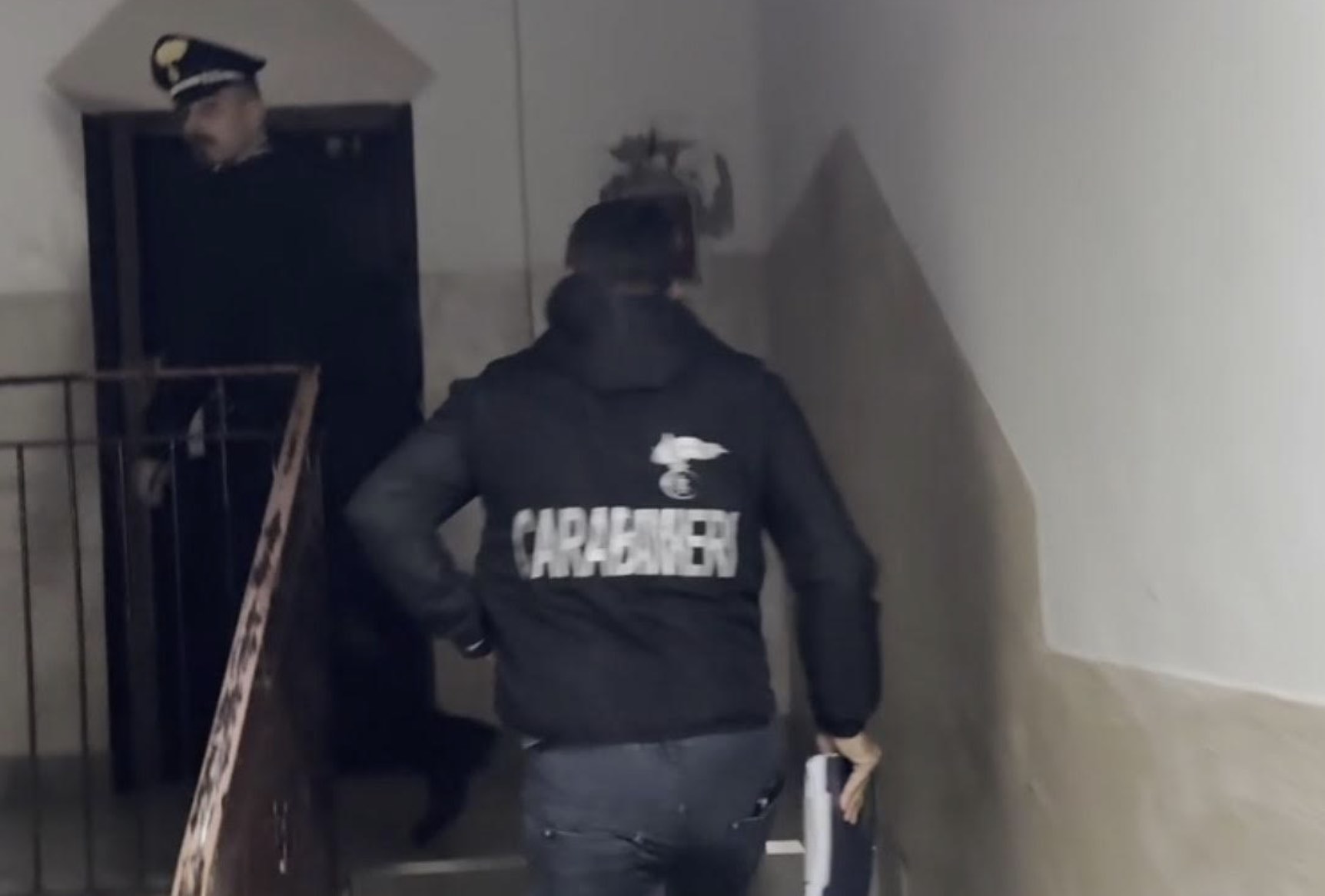 Rapinavano gioiellerie in maschera: 5 arresti tra Napoli, Caivano, Secondigliano, Arzano e Aversa