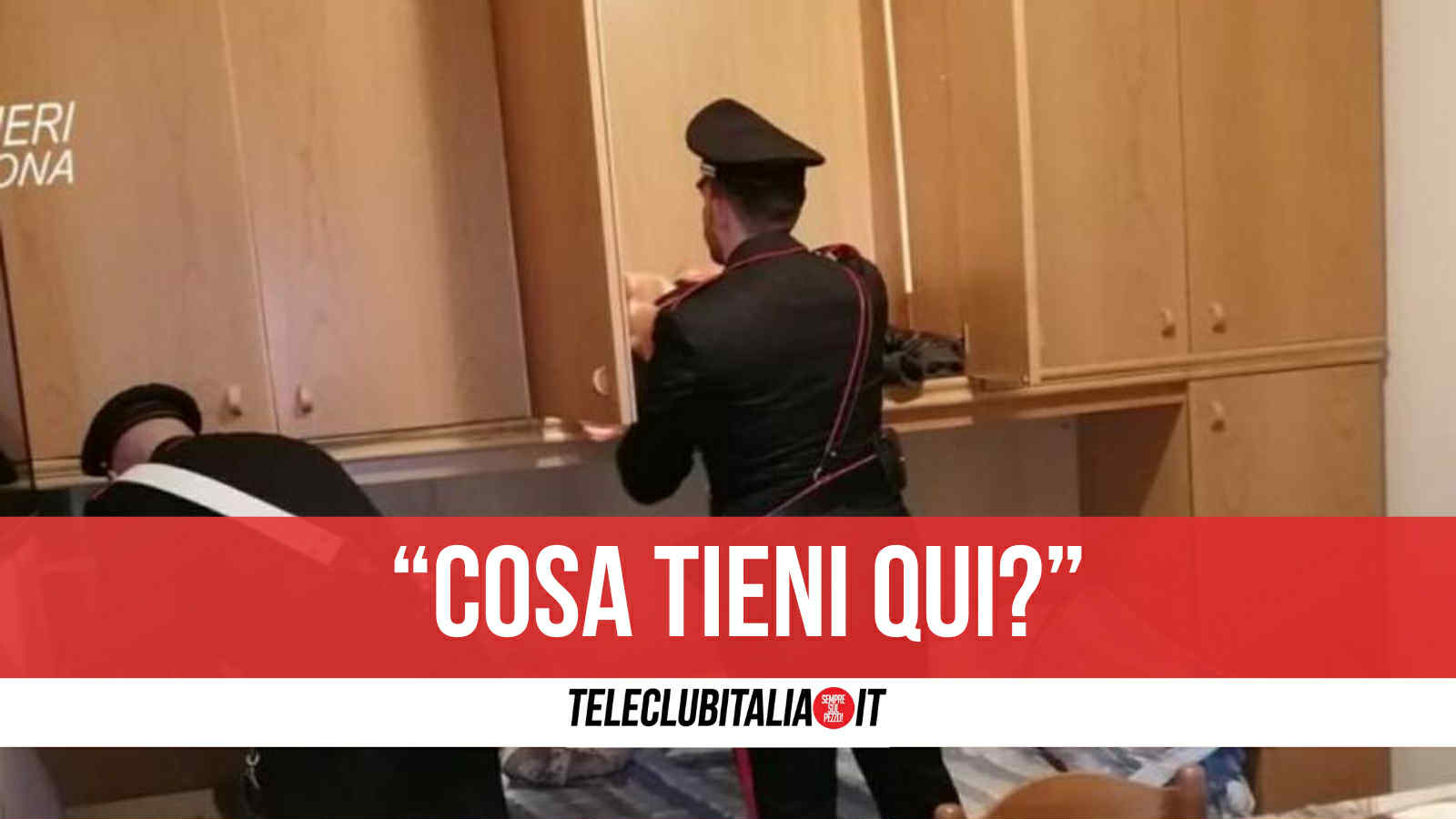 Mondragone, carabinieri da lui per eseguire ordine di carcerazione: trovata droga in casa Mondragone, carabinieri da lui per eseguire ordine di carcerazione: trovata droga in casa