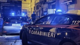 Bomba contro una pizzeria inaugurata ieri a San Pietro a Patierno: ipotesi racket
