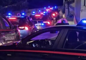 Droga, armi e affari illeciti: maxi blitz dei Carabinieri a Mondragone