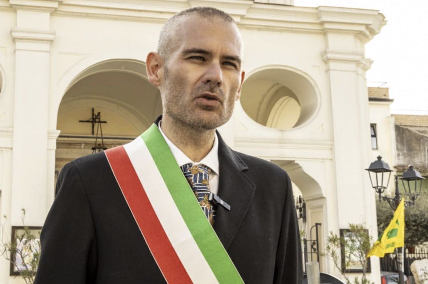 Castel Volturno, perquisizione in casa del sindaco Marrandino: è indagato per corruzione