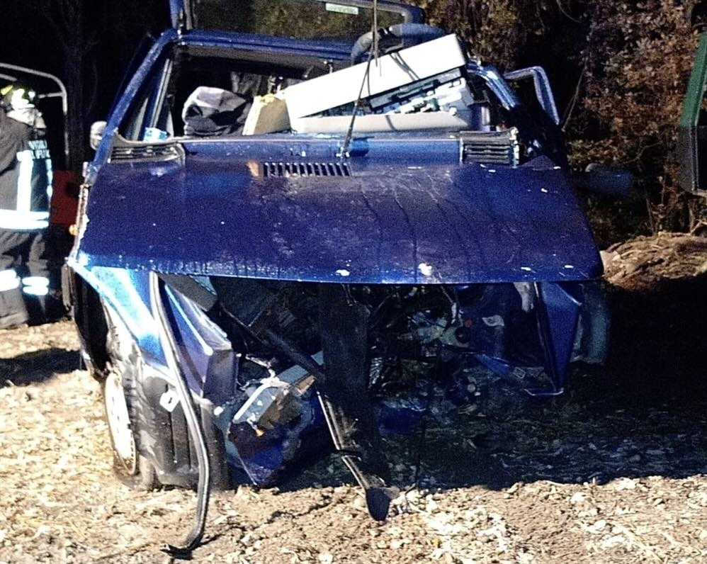 Incidente mortale sulla SS 18 nel salernitano: muore 77enne