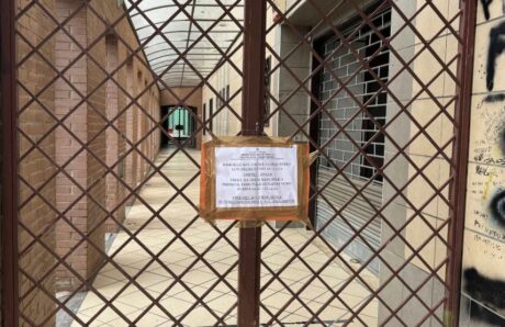 Marano, convalidato il sequestro della sede del Giudice di Pace: gravi violazioni sulla sicurezza