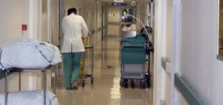 Riscaldatore dimenticato acceso in ospedale: donna muore a Napoli. La famiglia: "È malasanità’"