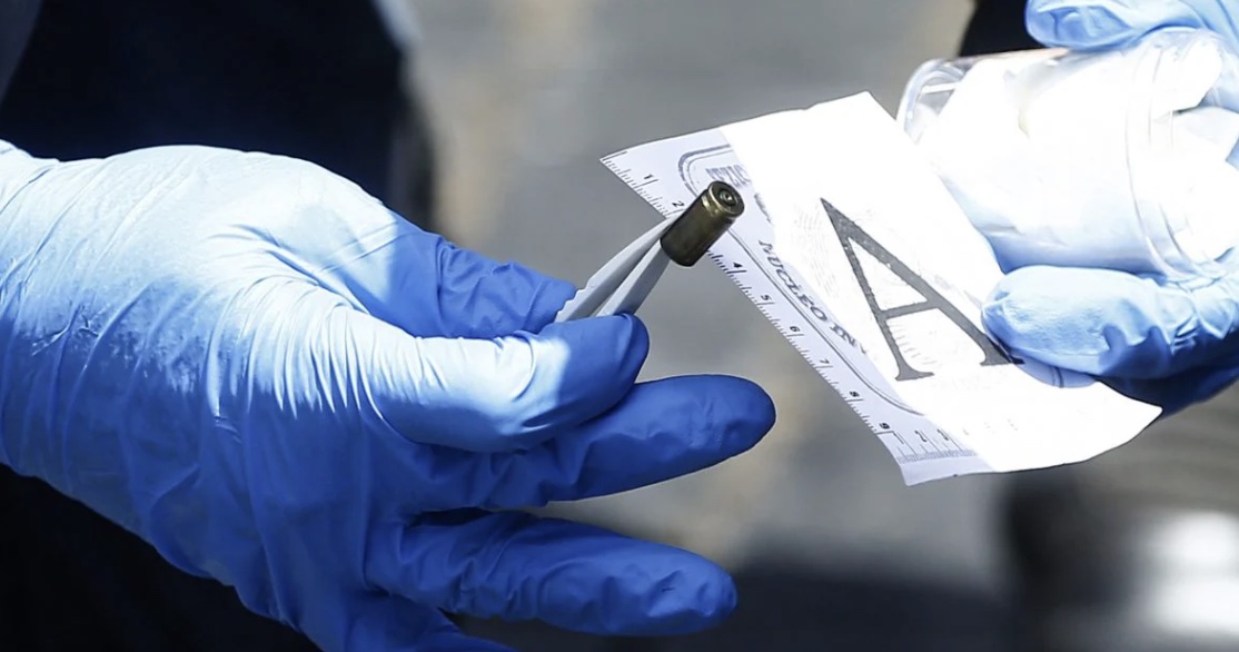 Napoli. Spari nella notte: 4 colpi esplosi nell'androne di un palazzo