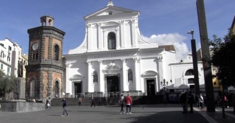Tragedia a Torre del Greco, Giusy muore dopo la processione dell'Immacolata: aveva 5 anni