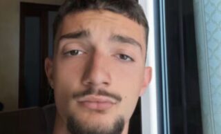 Quarto, è il giorno del dolore: oggi i funerali i funerali di Vincenzo Pepe