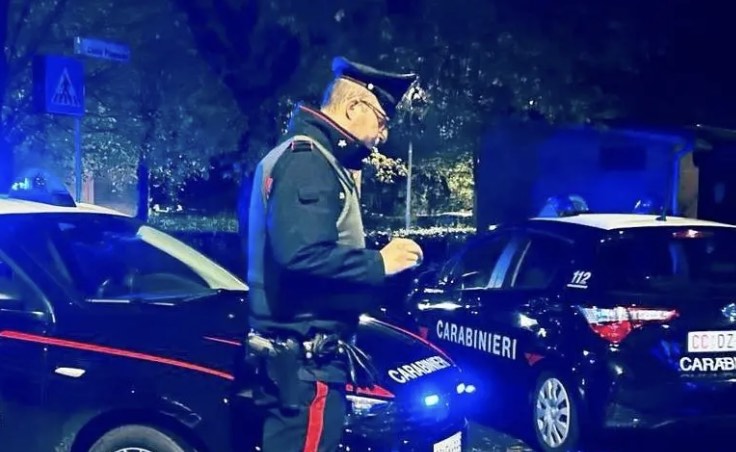 Trentola Ducenta, non si ferma all’alt e fugge: 28enne arrestato a Giugliano dopo inseguimento