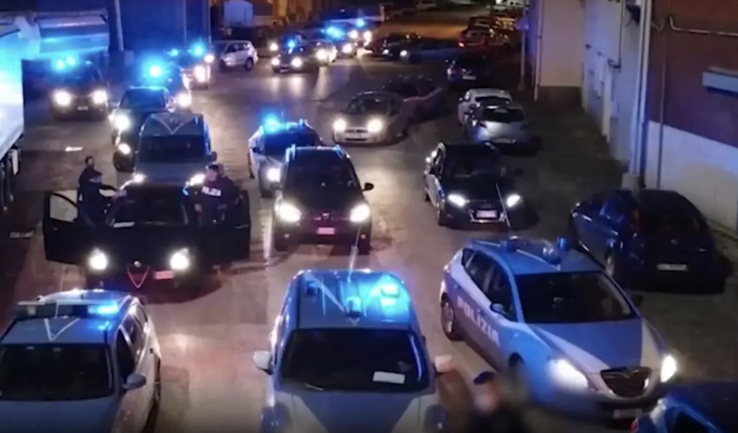 Blitz anticamorra tra Caserta e provincia: 17 arresti