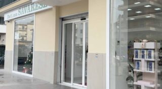 Furto ad Aversa, colpita la Parafarmacia Savarese in viale Kennedy